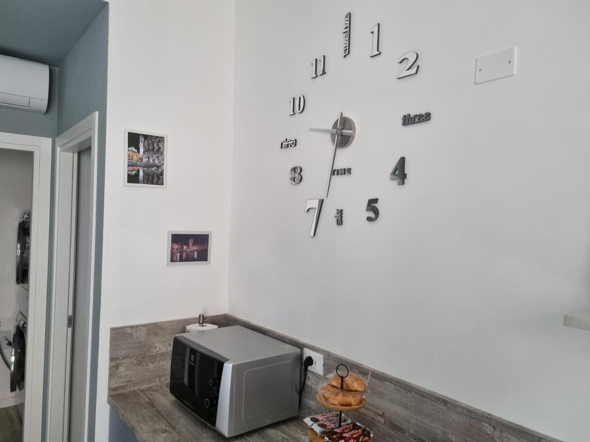 Blue House Apartment - San Massimo Verona Bagian luar foto