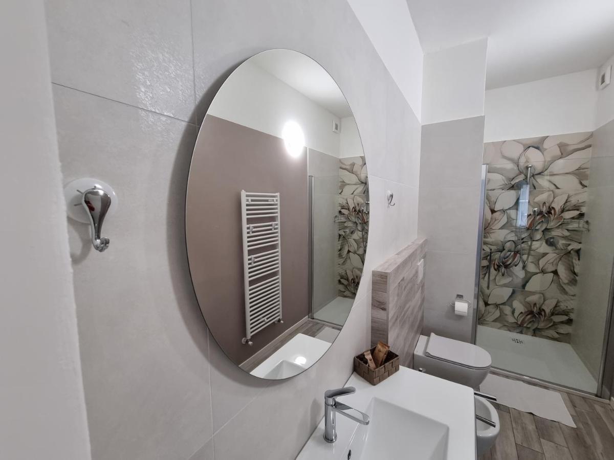 Blue House Apartment - San Massimo Verona Bagian luar foto
