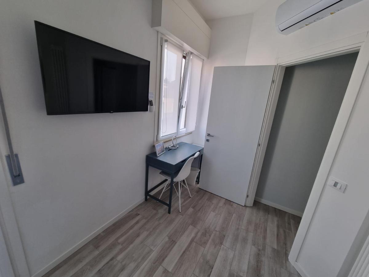 Blue House Apartment - San Massimo Verona Bagian luar foto