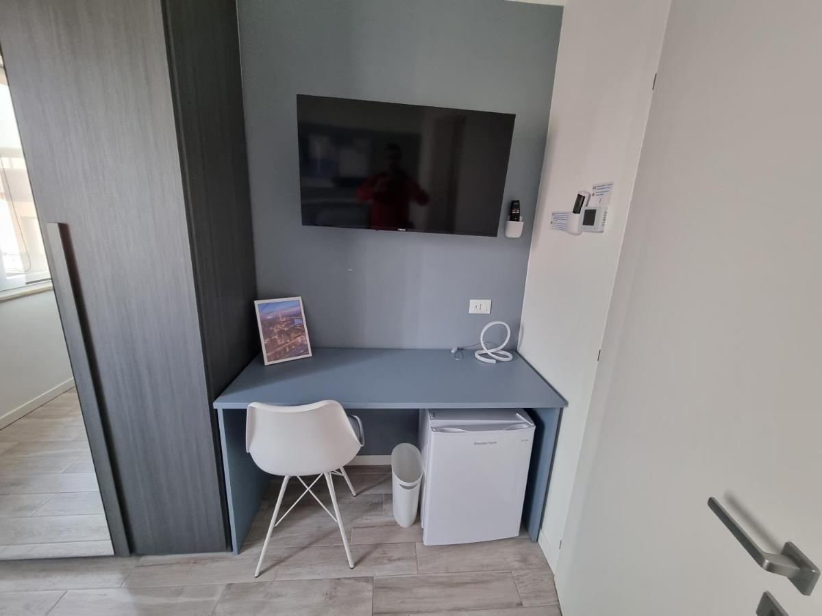 Blue House Apartment - San Massimo Verona Bagian luar foto