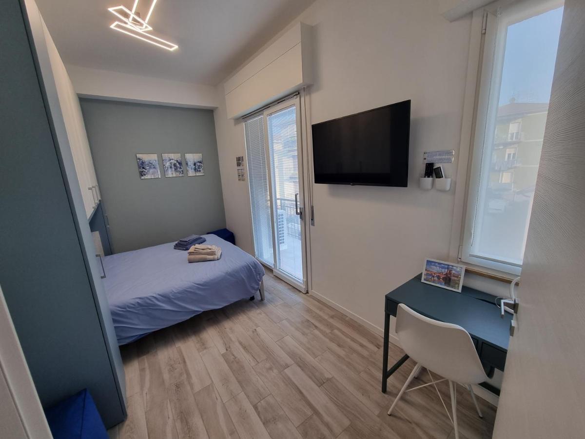 Blue House Apartment - San Massimo Verona Bagian luar foto